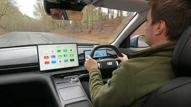 Geely Starray в движении